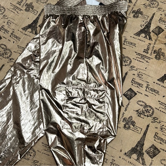 Victoria'S Secret Sport NWT! Bronze Metallic Cargo Jogger Pants Size L - Picture 12 of 15
